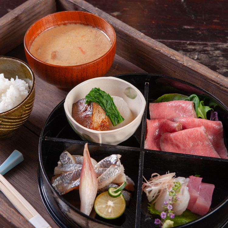 近江牛のローストビーフ